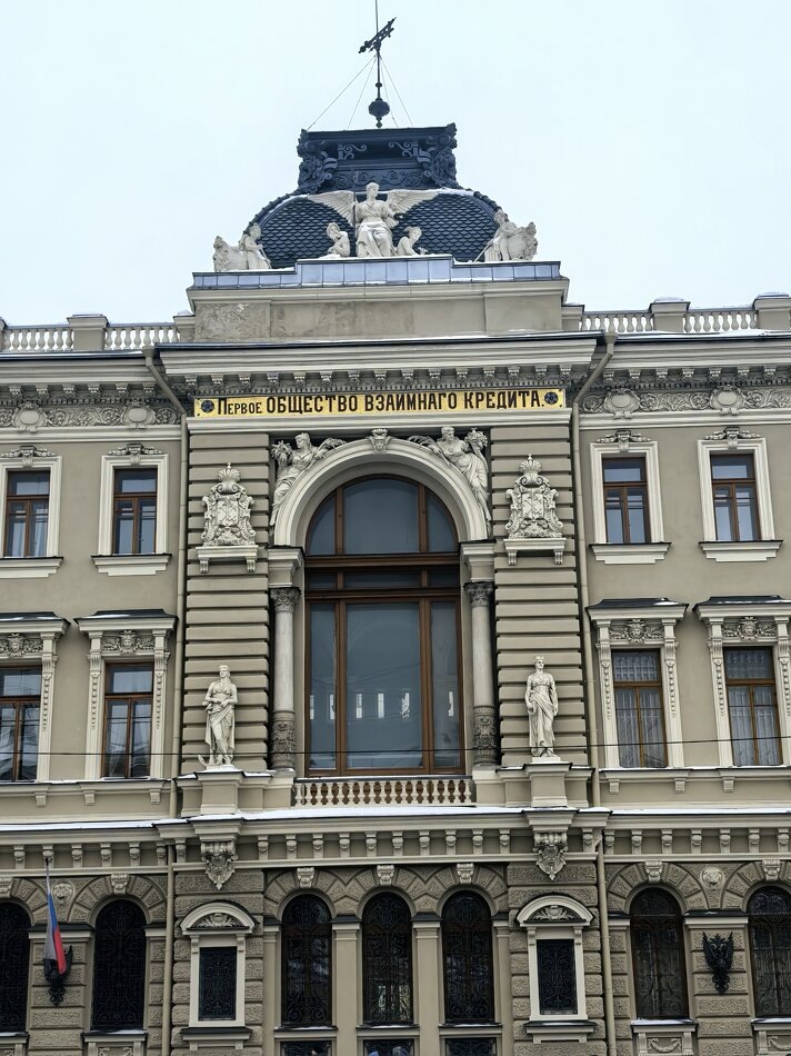 Доверие в отношениях: Как его сохранить и укрепить