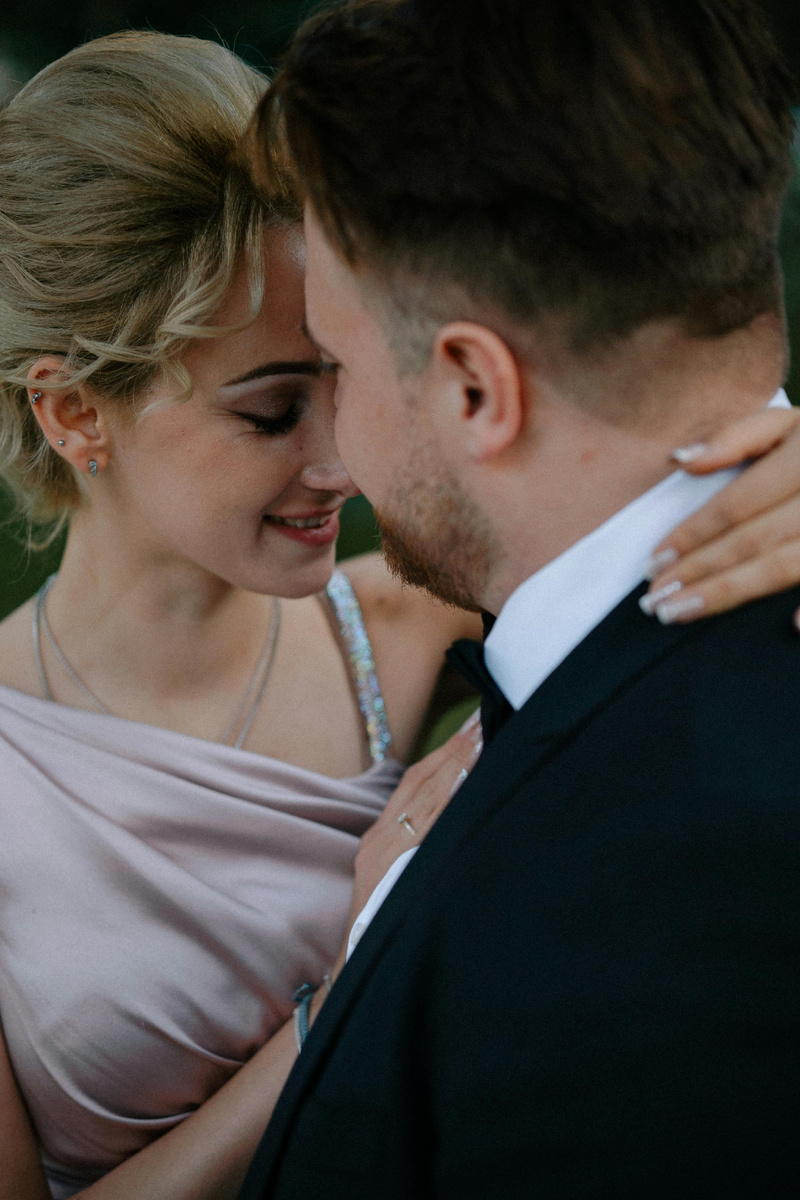 Узнайте, как сохранить воздух в отношениях и избежать удушающей зависимости