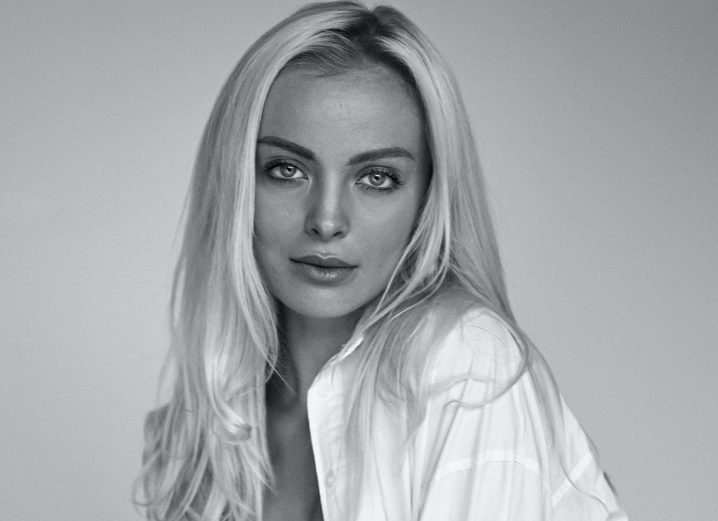 Как женщины иногда сами себя обесценивают