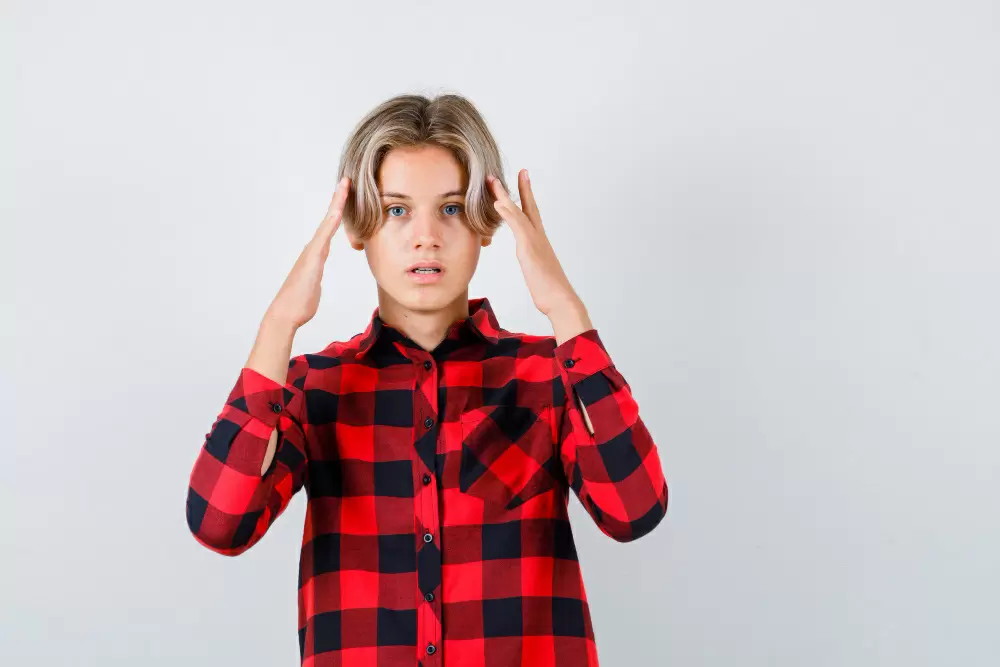 Почему дети иногда не выражают эмоции и как помочь?