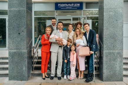 Семейные тайны и испытания в новом сериале «Полюби меня снова»