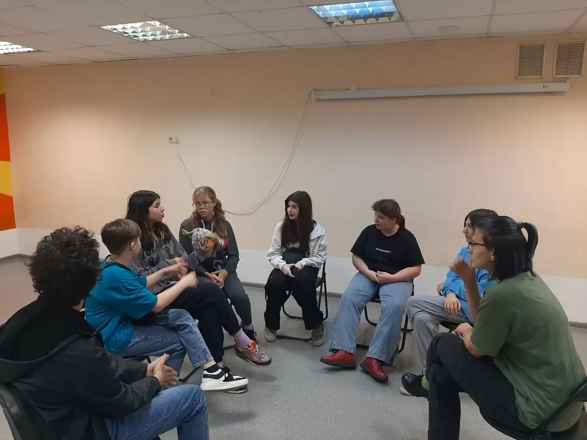 Клуб «Воздух» собрал подростков для обсуждения важнейших тем